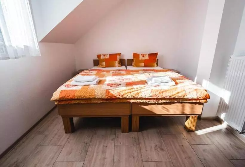 Majatalo Pelikan Purkarec