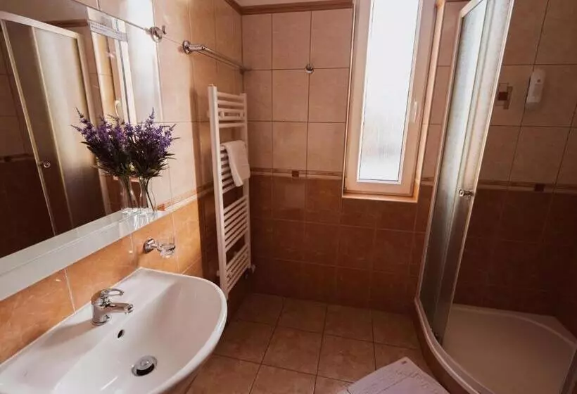 Majatalo Pelikan Purkarec