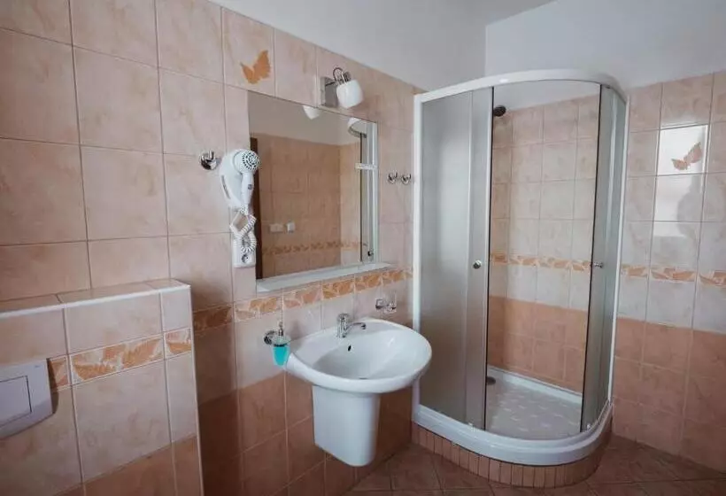 Majatalo Pelikan Purkarec