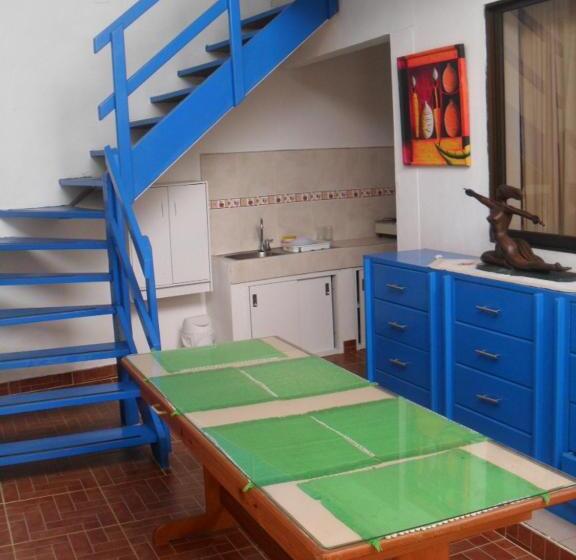 Pension Sarie Bay Inn