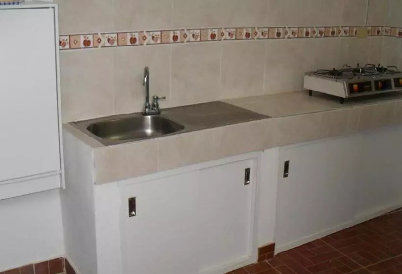 Majatalo Sarie Bay Inn