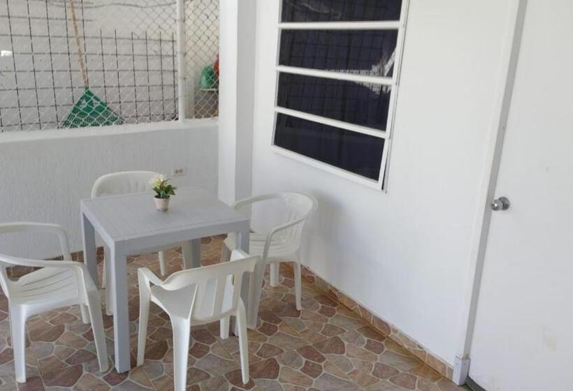 Pension Sarie Bay Inn