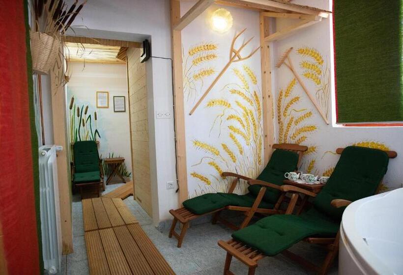 پانسیون Turistična Kmetija Zgornji Zavratnik