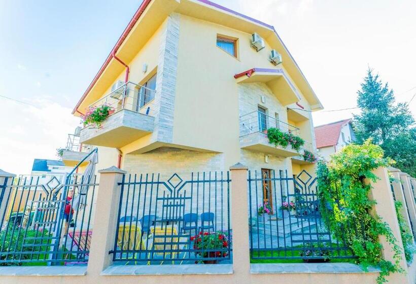 پانسیون Vila Babai