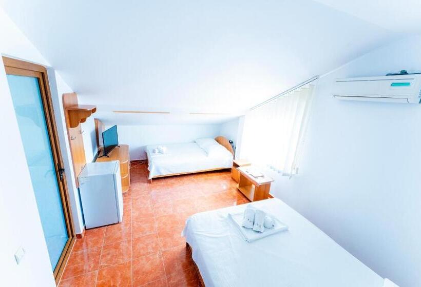 پانسیون Vila Babai