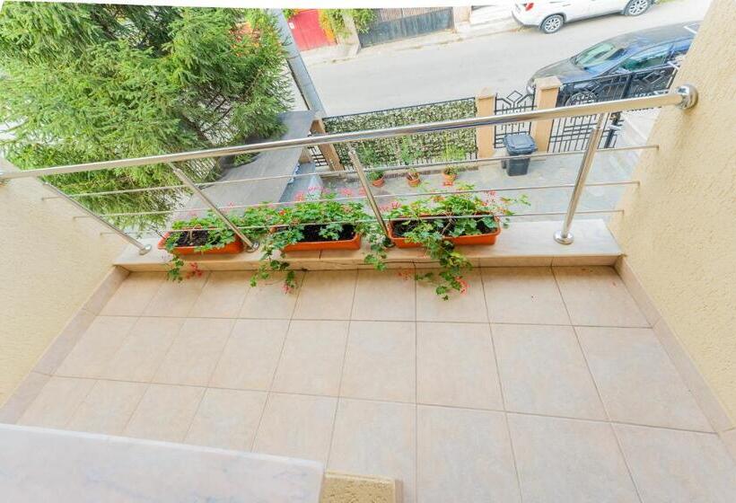 پانسیون Vila Babai