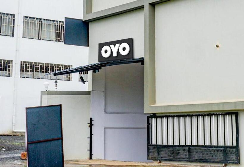 Spot On Hotel Shree Samarth Lodging