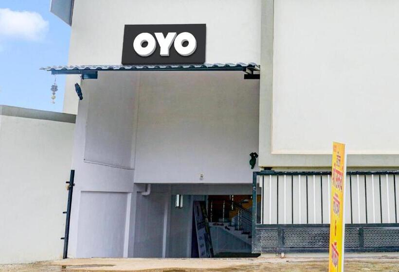 Spot On Hotel Shree Samarth Lodging