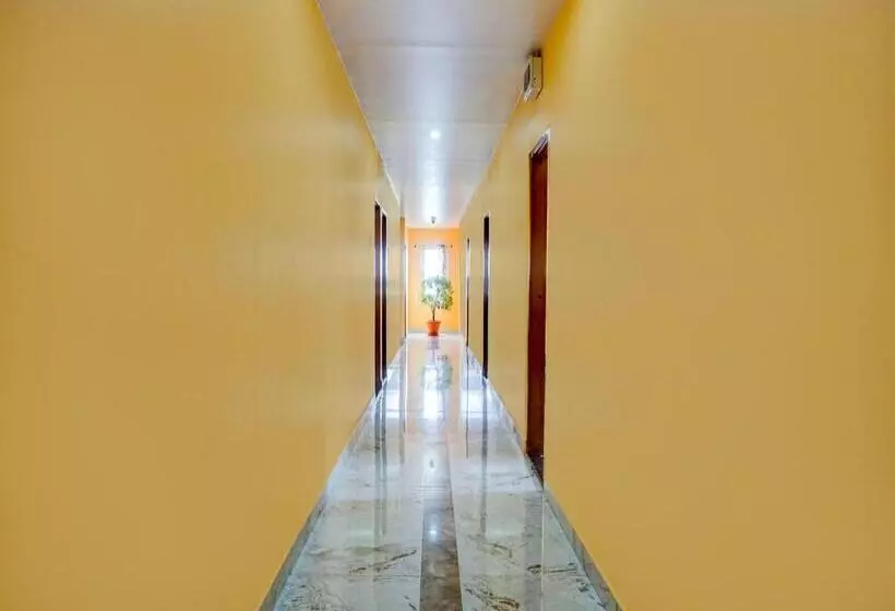 Spot On Hotel Shree Samarth Lodging