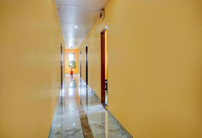 Spot On Hotel Shree Samarth Lodging