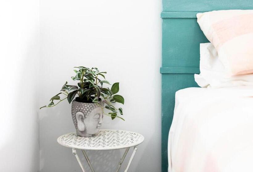 הוסטל Ananda 2 Room With A Sea View