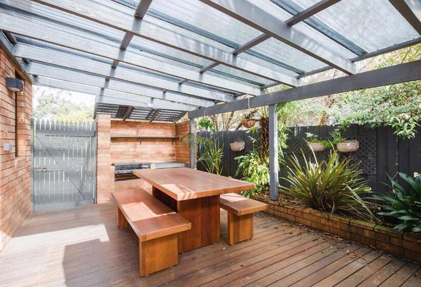 הוסטל Ananda 3   Bliss By The Sea