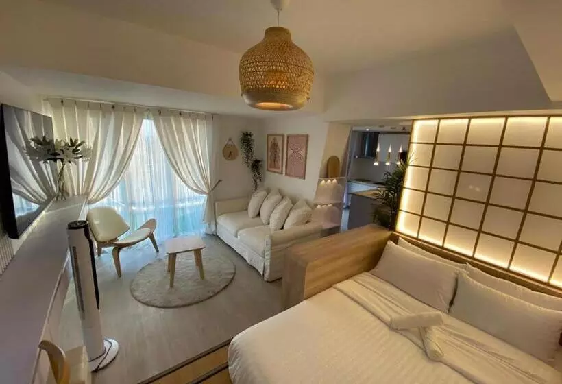 Azure North   Executive Suite