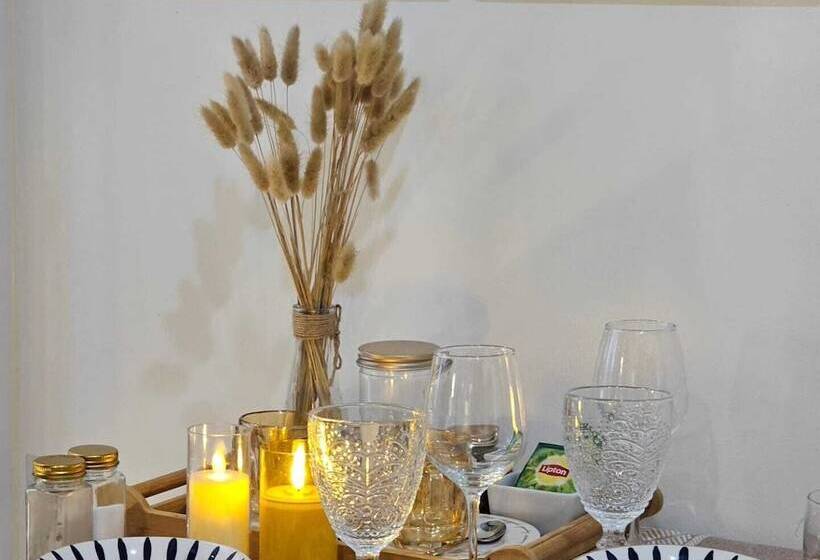 Happy Staycation In Azure Urban Resort Spacious Family Room Near Sm Bicutan And Manila Airport