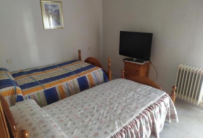تختخواب و صبحانه Habitacion Privada Doble En Toledo