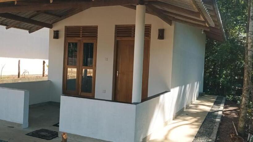 Aamiaismajoitus (B&B) Hriketiya White Villa