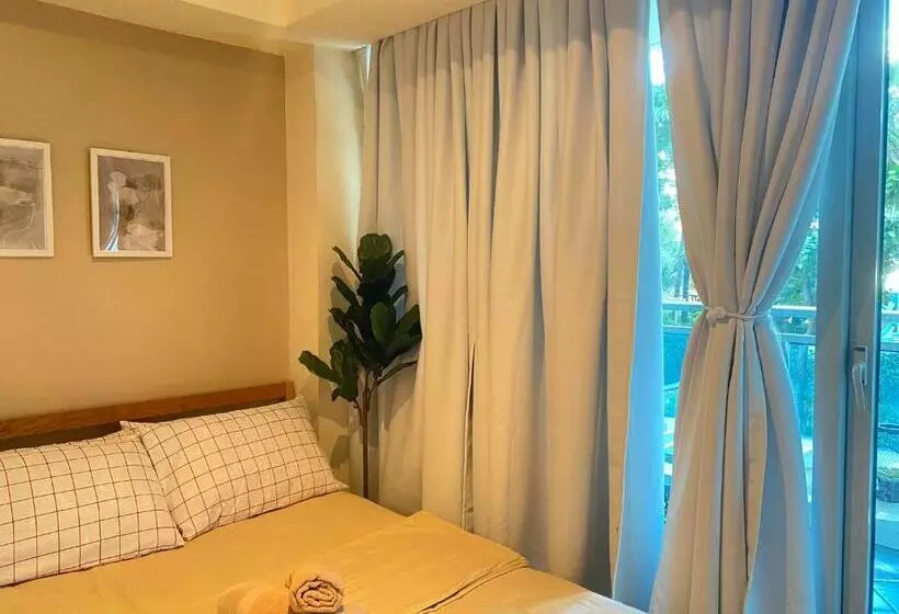 Happy Staycation In Azure Urban Resort Spacious Family Room Near Sm Bicutan And Manila Airport