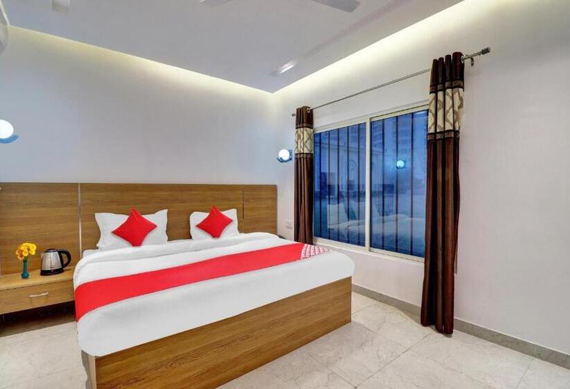 Flagship Hotel Dcrest