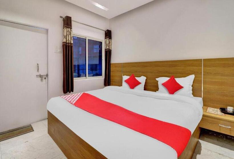 Flagship Hotel Dcrest