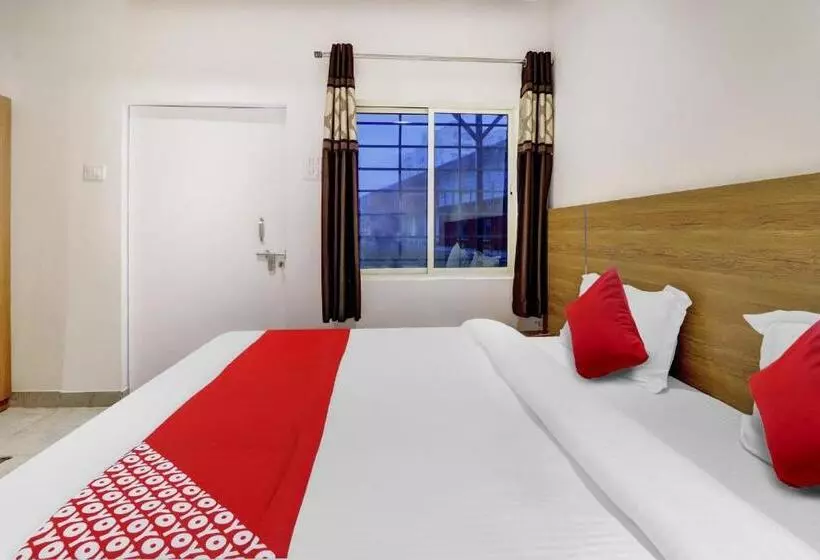 Flagship Hotel Dcrest