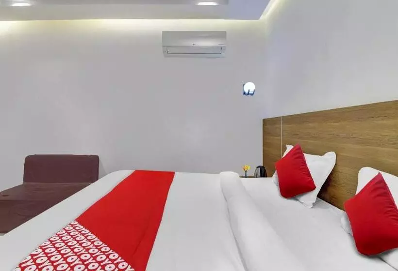 Flagship Hotel Dcrest