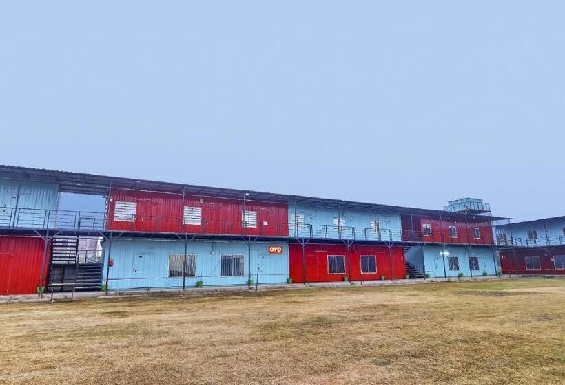 Flagship Hotel Dcrest