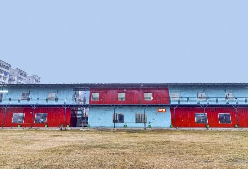 Flagship Hotel Dcrest