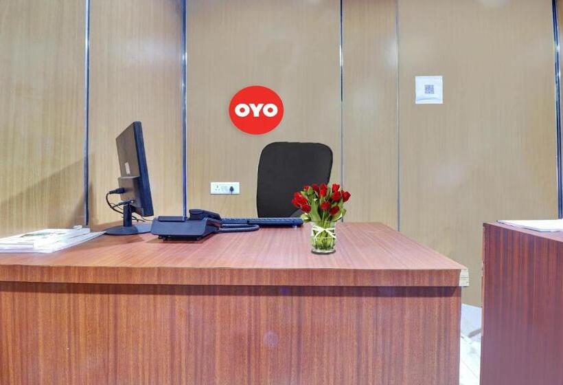 Flagship Hotel Dcrest