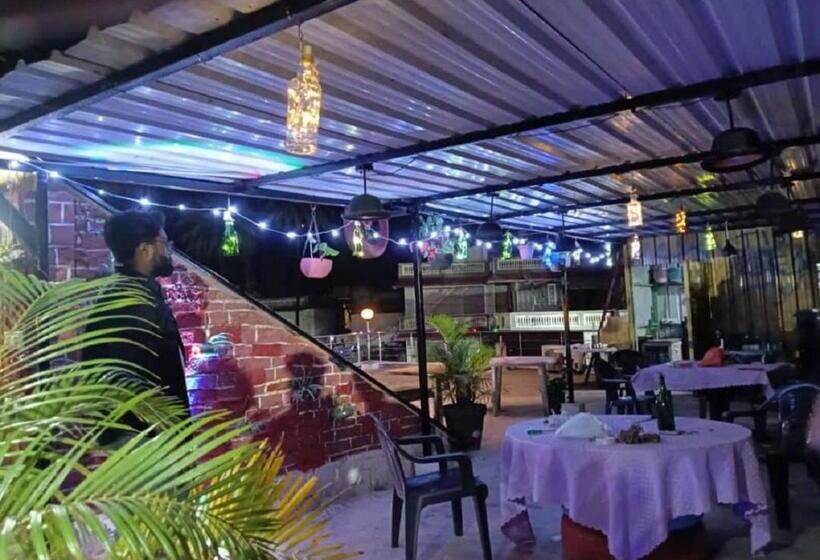 בית מלון כפרי Hill Side Cottage,mount Abu