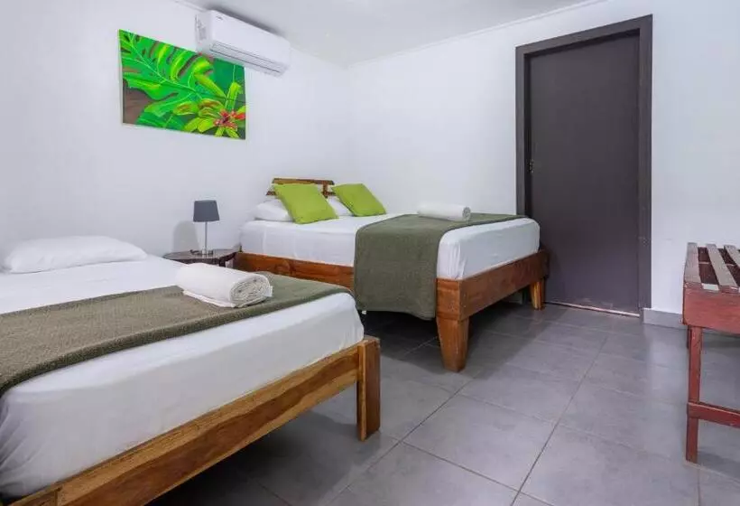 هتل La Casona Eco Lodge Tortuguero