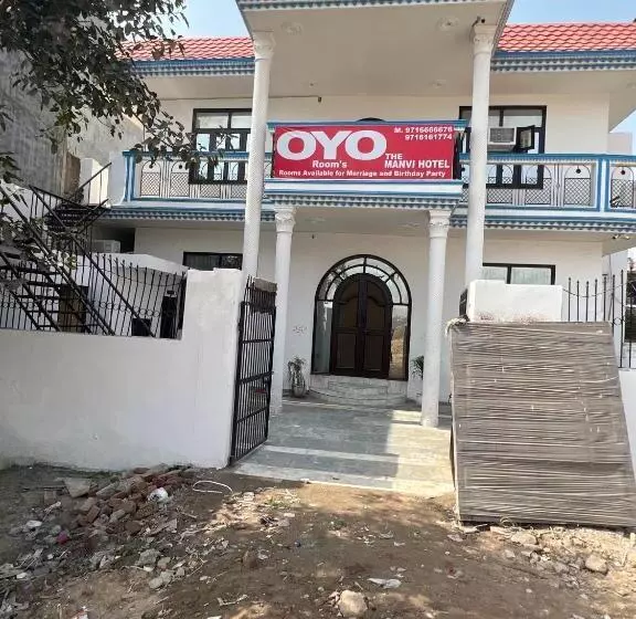 ホテル Oyo The Manvi