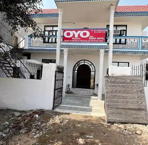 ホテル Oyo The Manvi