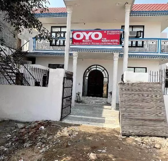 ホテル Oyo The Manvi