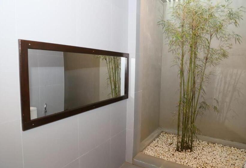 בית מלון כפרי Ro Kalawewa