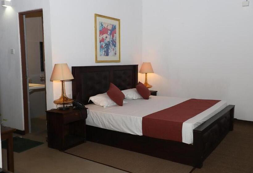 בית מלון כפרי Ro Kalawewa