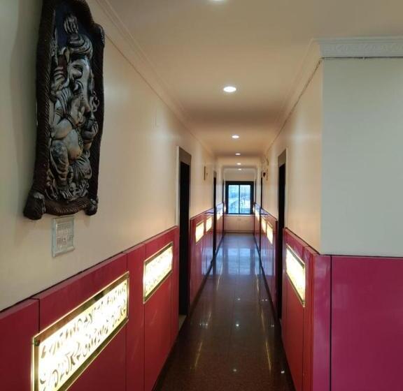 فندق Sai Sandpiper.puri