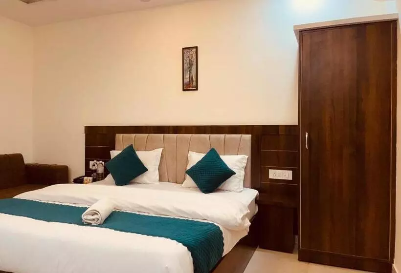 ホテル The Divine Ganga   Hot Selling Property In Haridwar