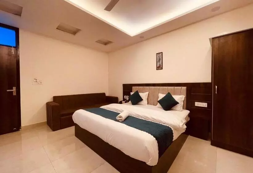 ホテル The Divine Ganga   Hot Selling Property In Haridwar