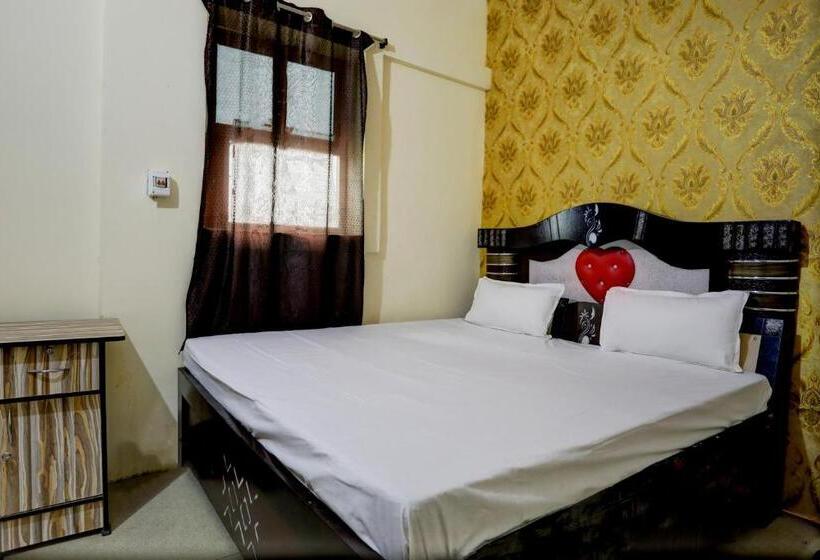 Oyo Classic Hotel And Resturent