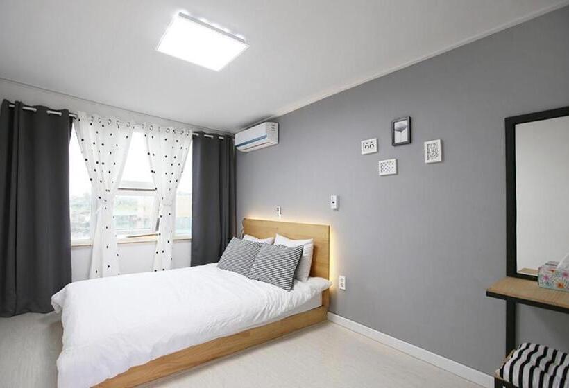 Pension Mo Guesthouse