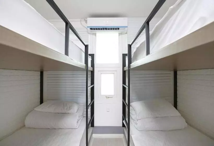 ペンション Mo Guesthouse