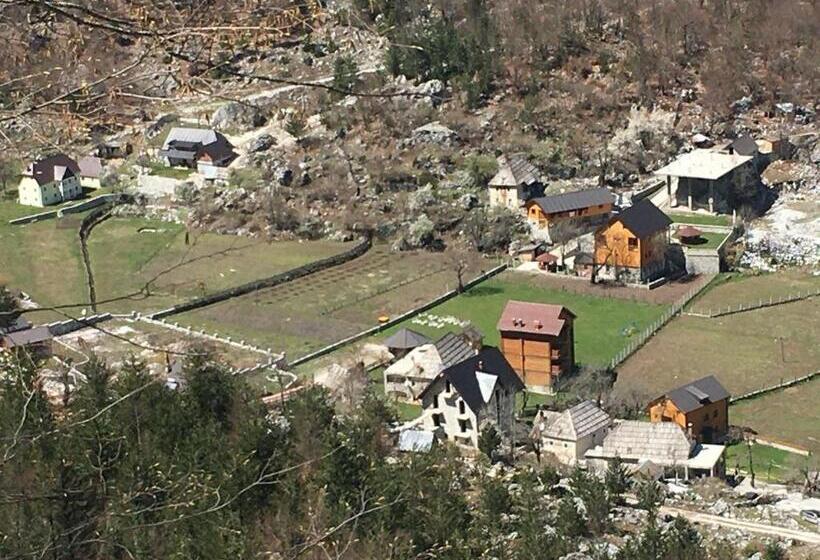 פנסיון Stonehouse Villa