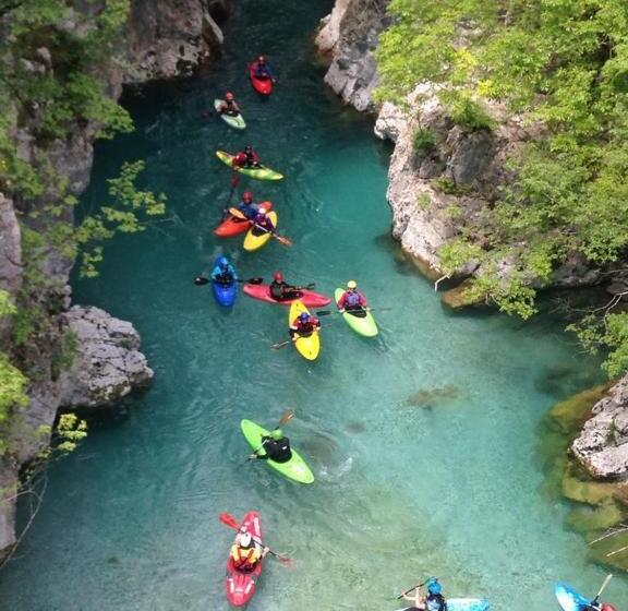 פנסיון Stonehouse Villa