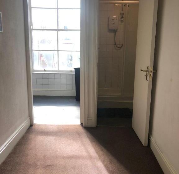 پانسیون Tara Suite Private Room