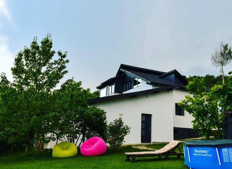 Пансион Upforest Guesthouse