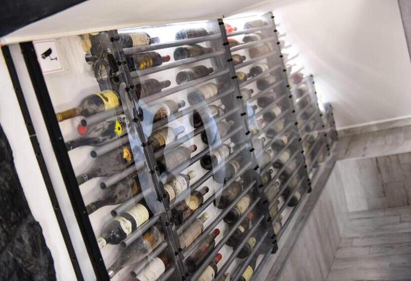 Пансион Upforest Guesthouse