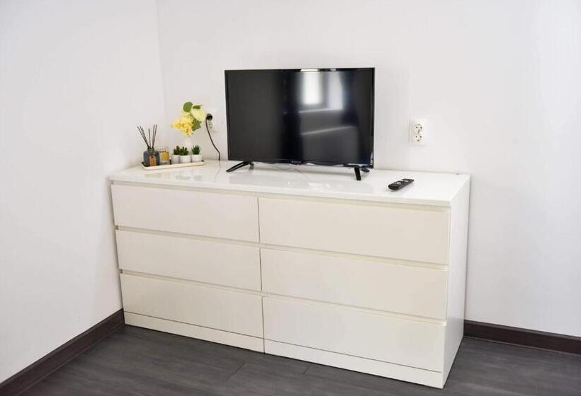 Пансион Upforest Guesthouse