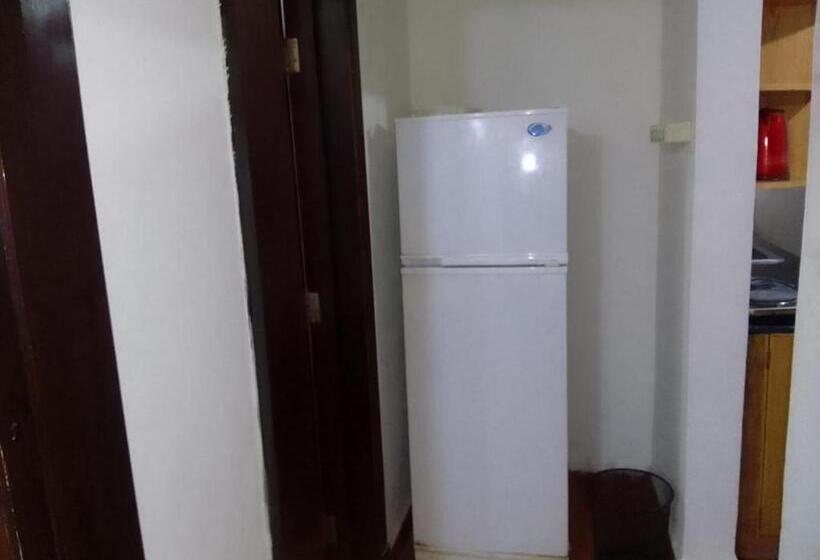 Porto Elsokhna Pyramids Family