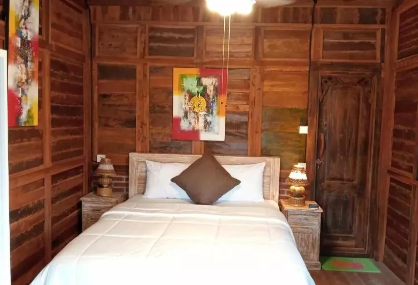 Lomakeskus Melasti Mountain Villa, Amed Bali   Agung Room 3