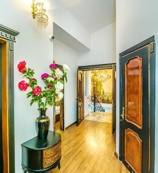 هتل Sera Boutique